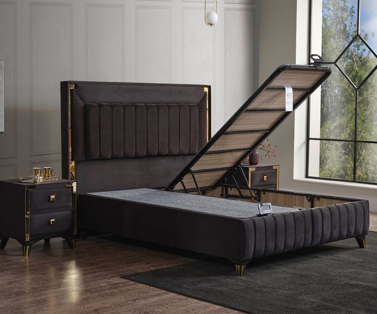 Opera Baza & Başlık